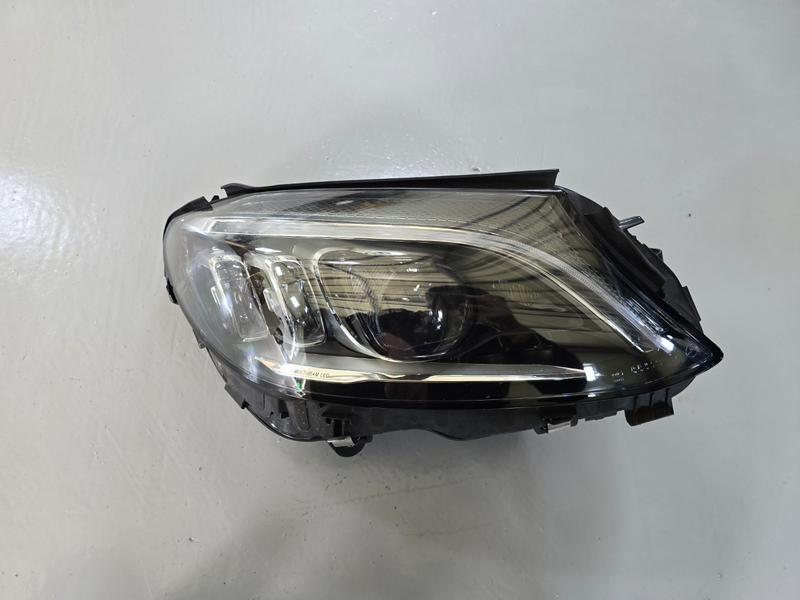 벤츠-w205-c클래스-c43-c63-amg-f-l-조수석측-헤드라이트-a205-906-16-06-kz-a2059061606